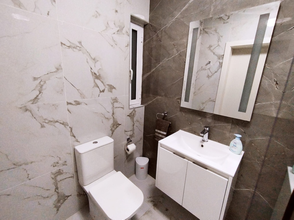 Central Cozy Suite