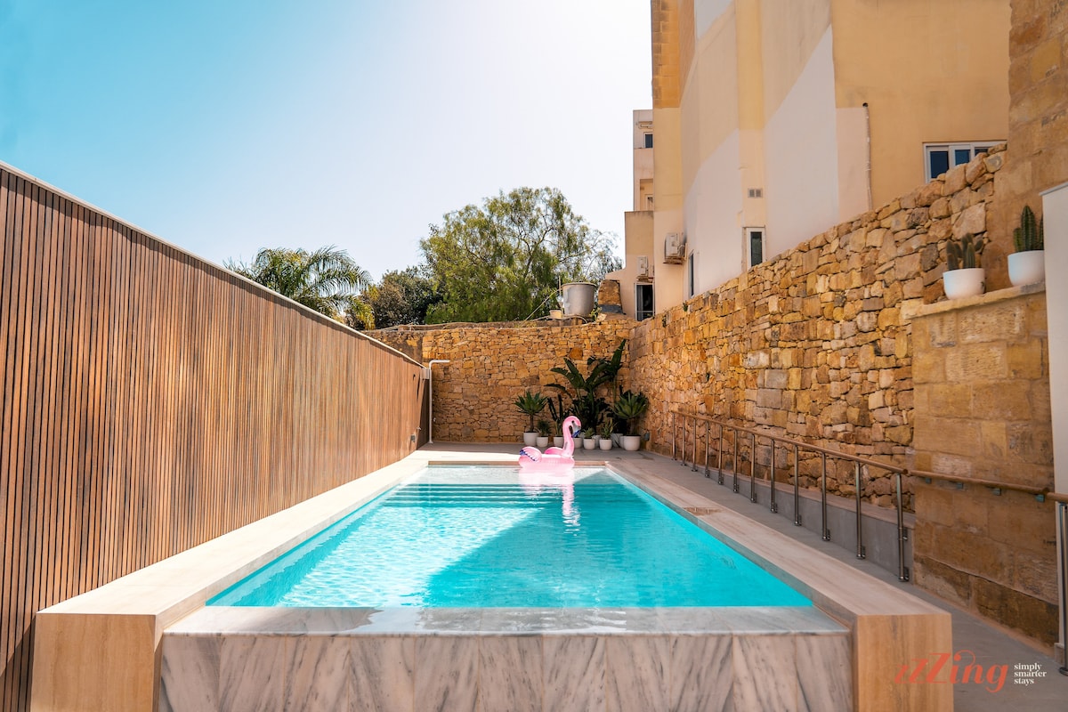 Spinola Stays - The Standard Suite