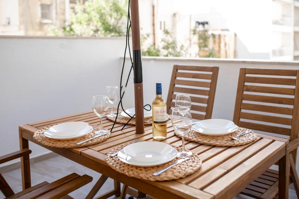 Brand New 2 Bed 2 Bath Apartment In Sliema By The Sea
