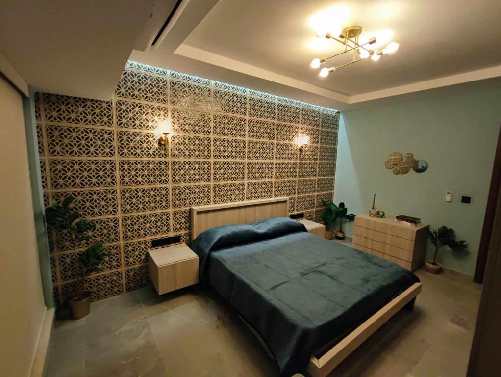 B8 Seaside Luxury Rooms with private bathroom - dining area shared