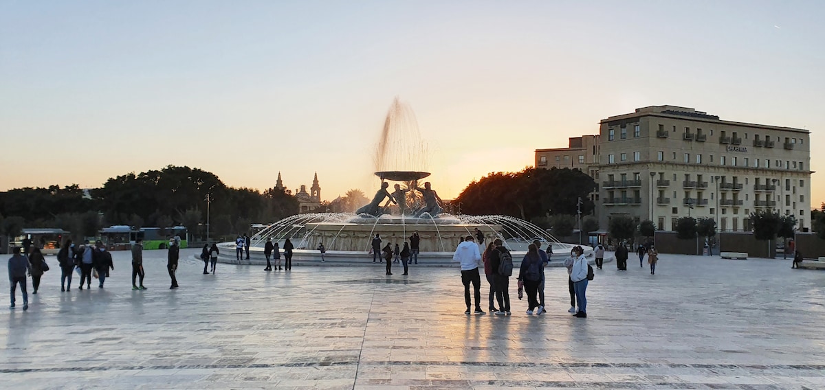 Valletta Walking Tour