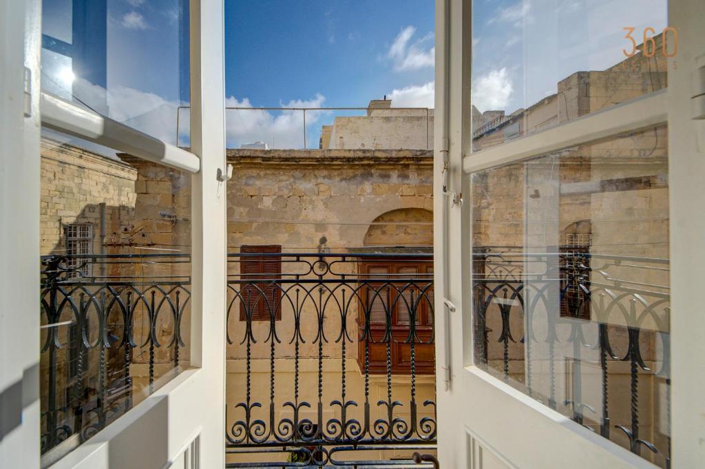 Suite Victory Beautiful fully equipped 2BR Townhouse by 360 Estates