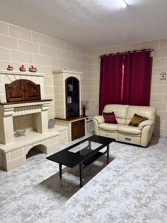Private garage included - Sea Side home