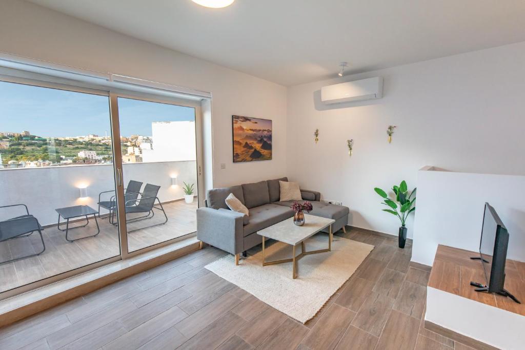 Modern Penthouse with Sea & Valletta view
