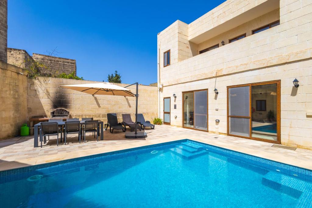 Nadurin Holiday Home