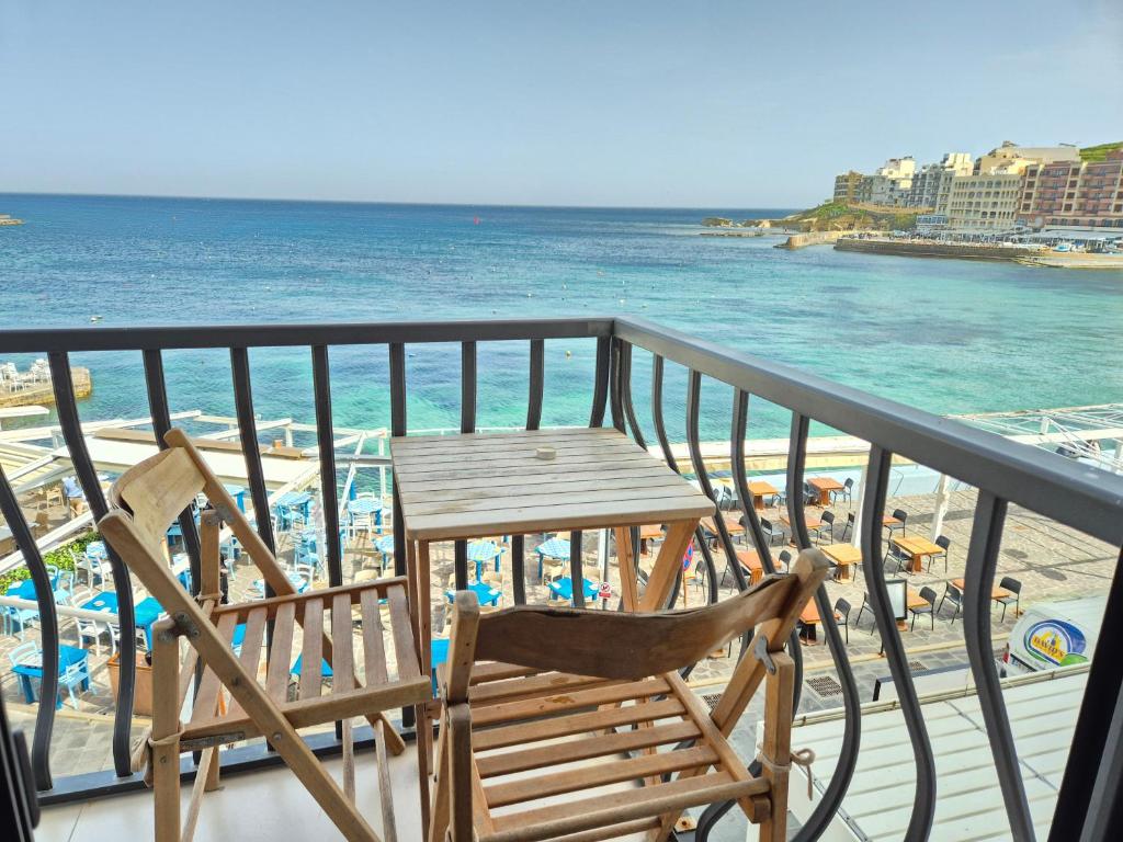 Blue Haven Seafront Studio