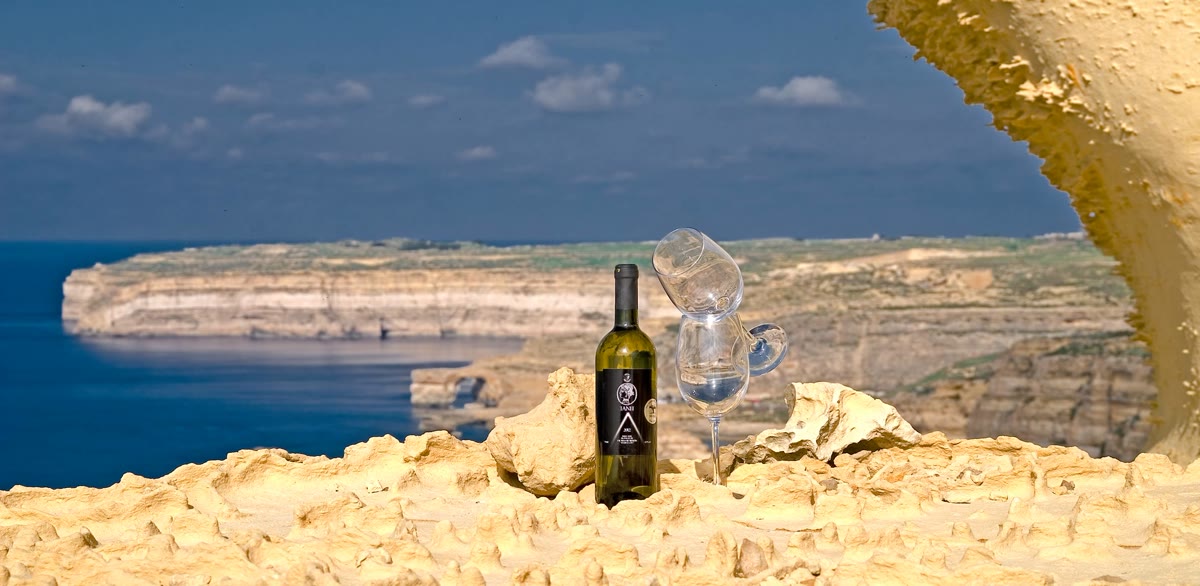 Degustacja wina Tal-Massar — rodzinna winiarnia Gozo