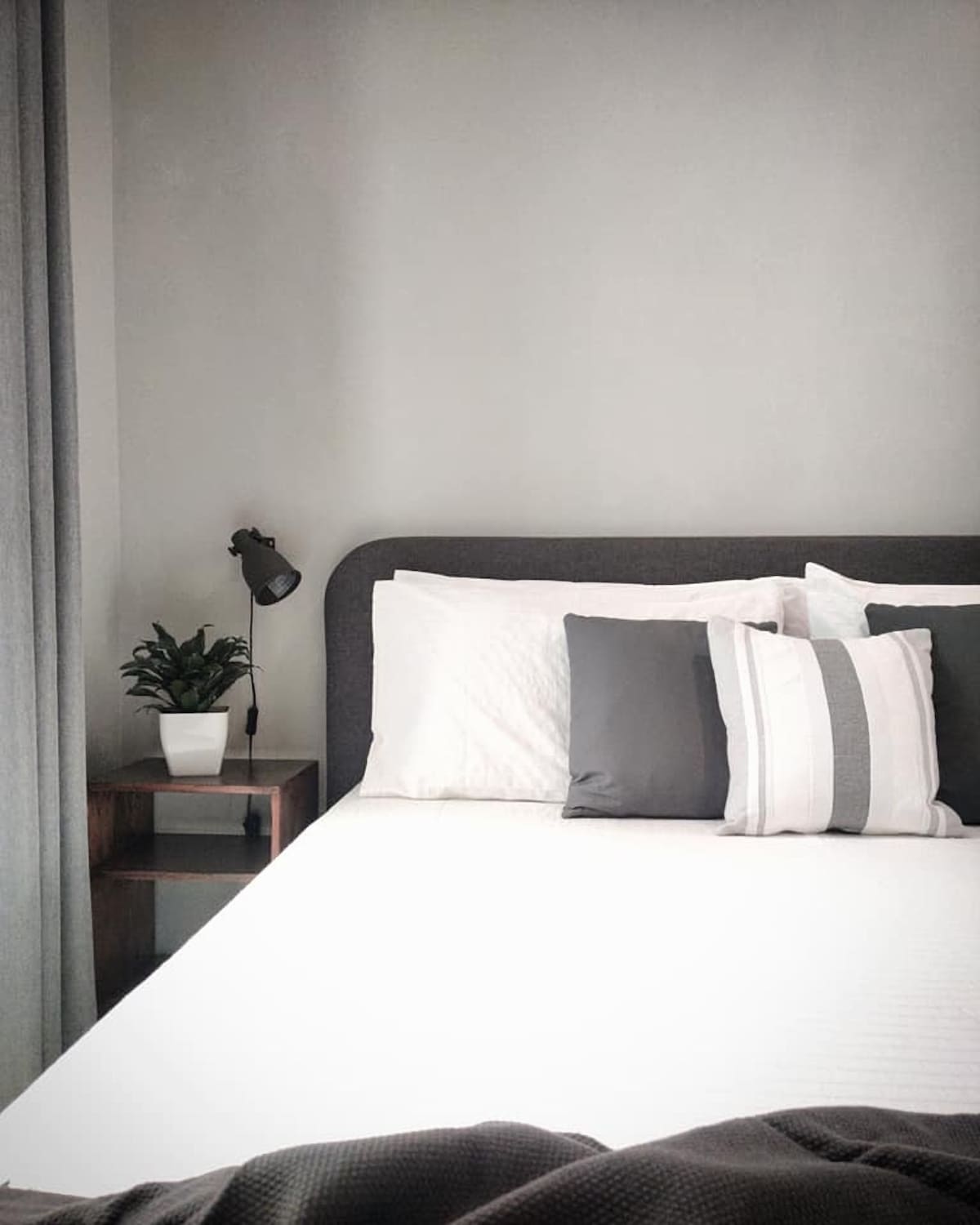 Architect’s Quiet Unit Near Sliema Promenade