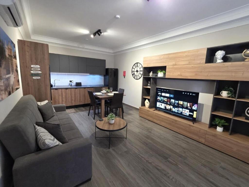 Modern 1BD Ground Floor Apartment at The Podium - Yacht Marina Area, Close to Valletta