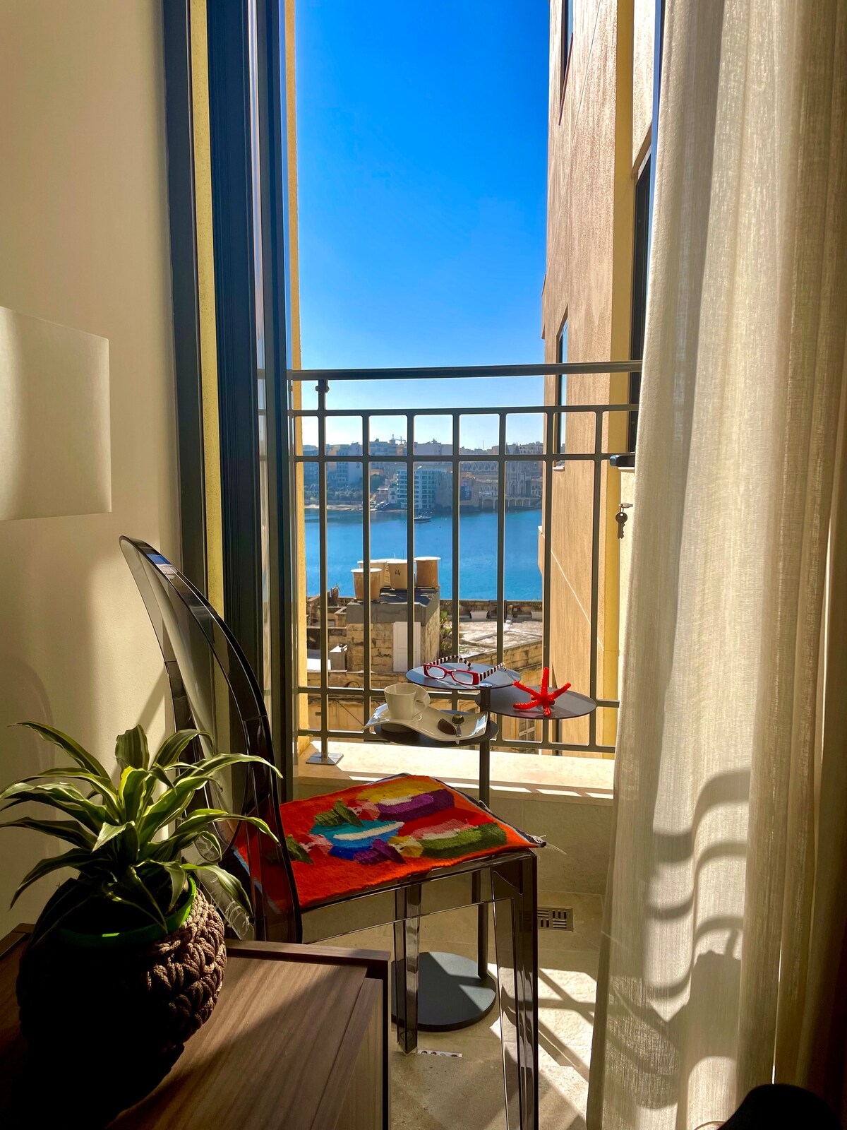 Spinola Bay SeaviewEn-suite private bathr.balcony