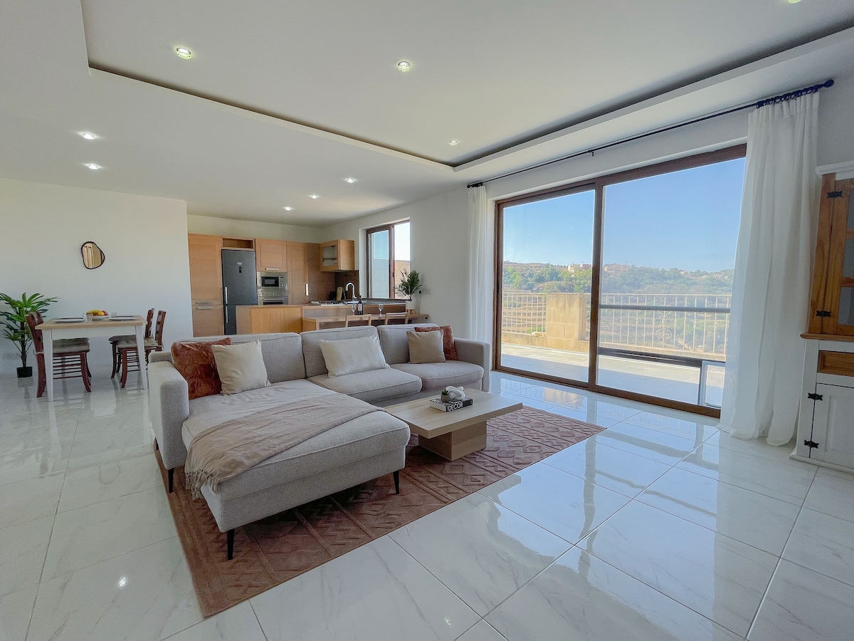 Penthouse z widokami na Xlendi i dwoma dużymi tarasami