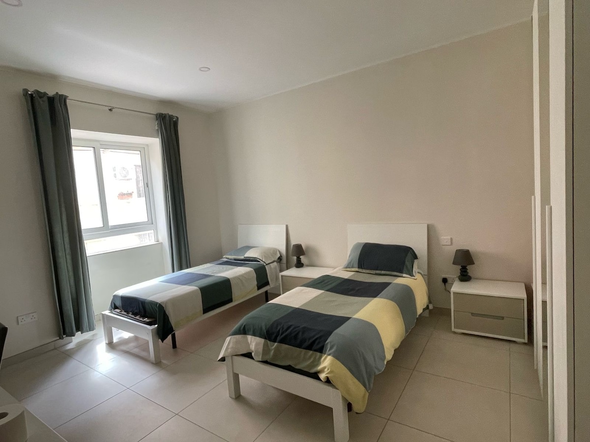 Private room - two beds- Balluta