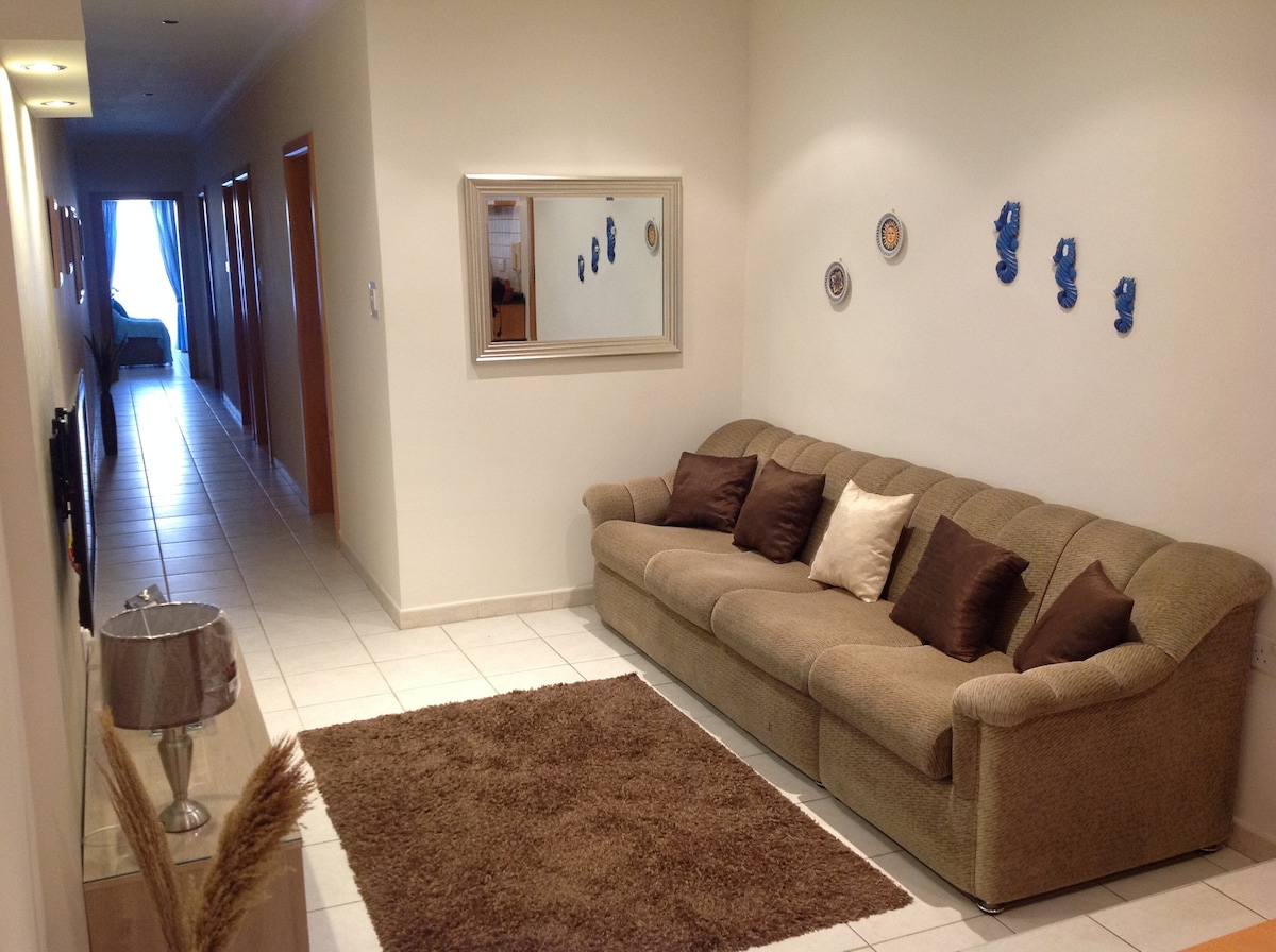Beautiful St. Paul's Bay (Bugibba) Flat