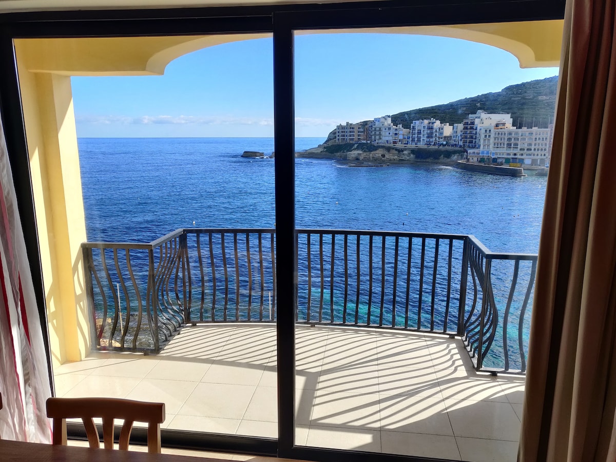 Apartament Esmeralda Seafront z trzema sypialniami