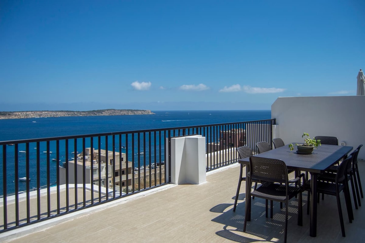 Penthouse Ghadira with amazing views! by Homely