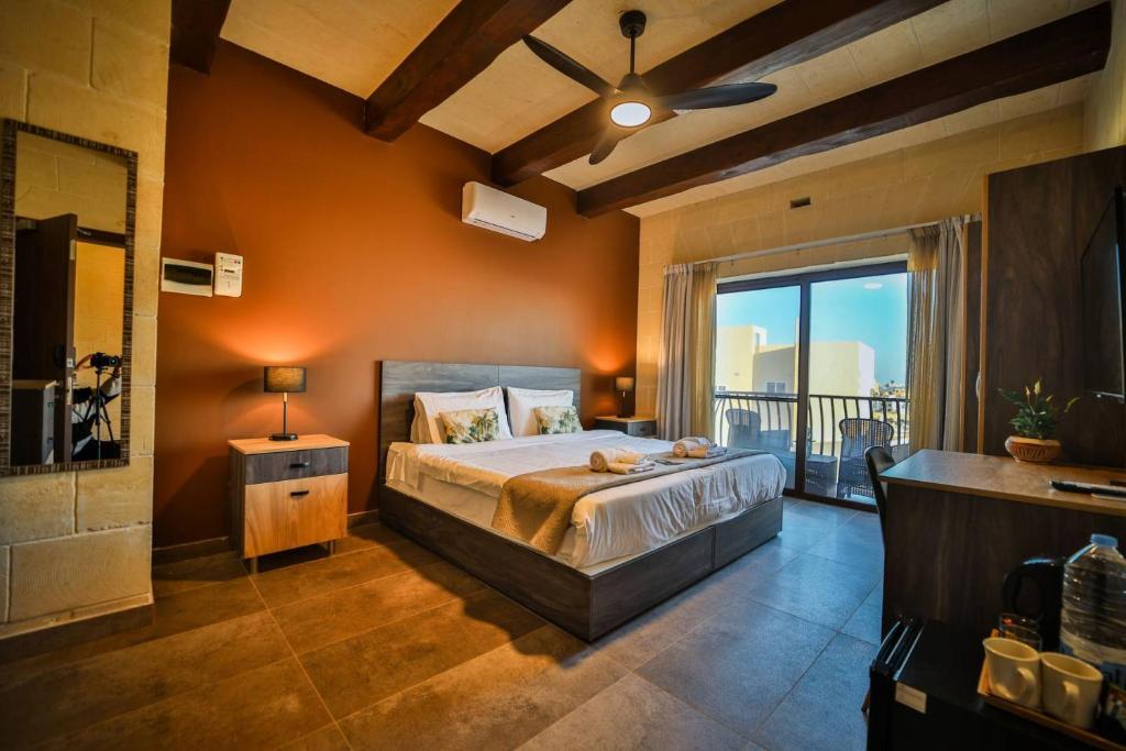 49 Sunrise Lodge