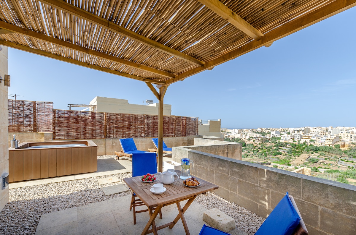 Penthauz w Gozo z prywatnym jacuzzi na dachu, tarasem i widokami