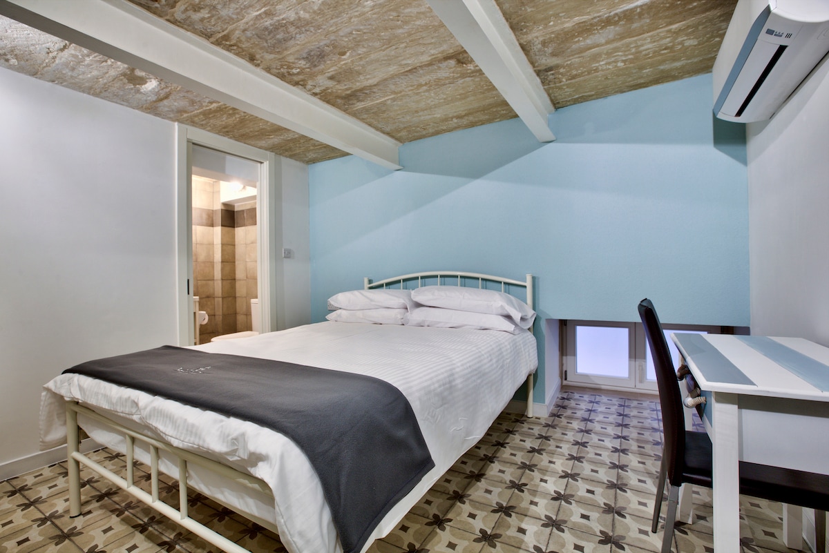 Chateau La Vallette: L-Ghorfa Suite.