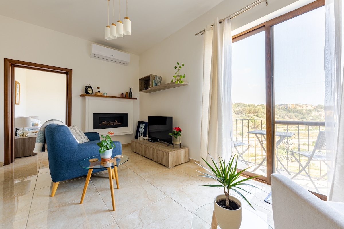 Bright apartment in Munxar, Gozo