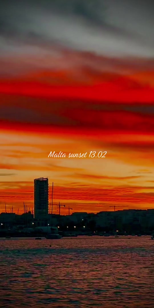 City spot Sliema. #polkanamalcie  #visitmalta #sunset  #sunsetlover  ...